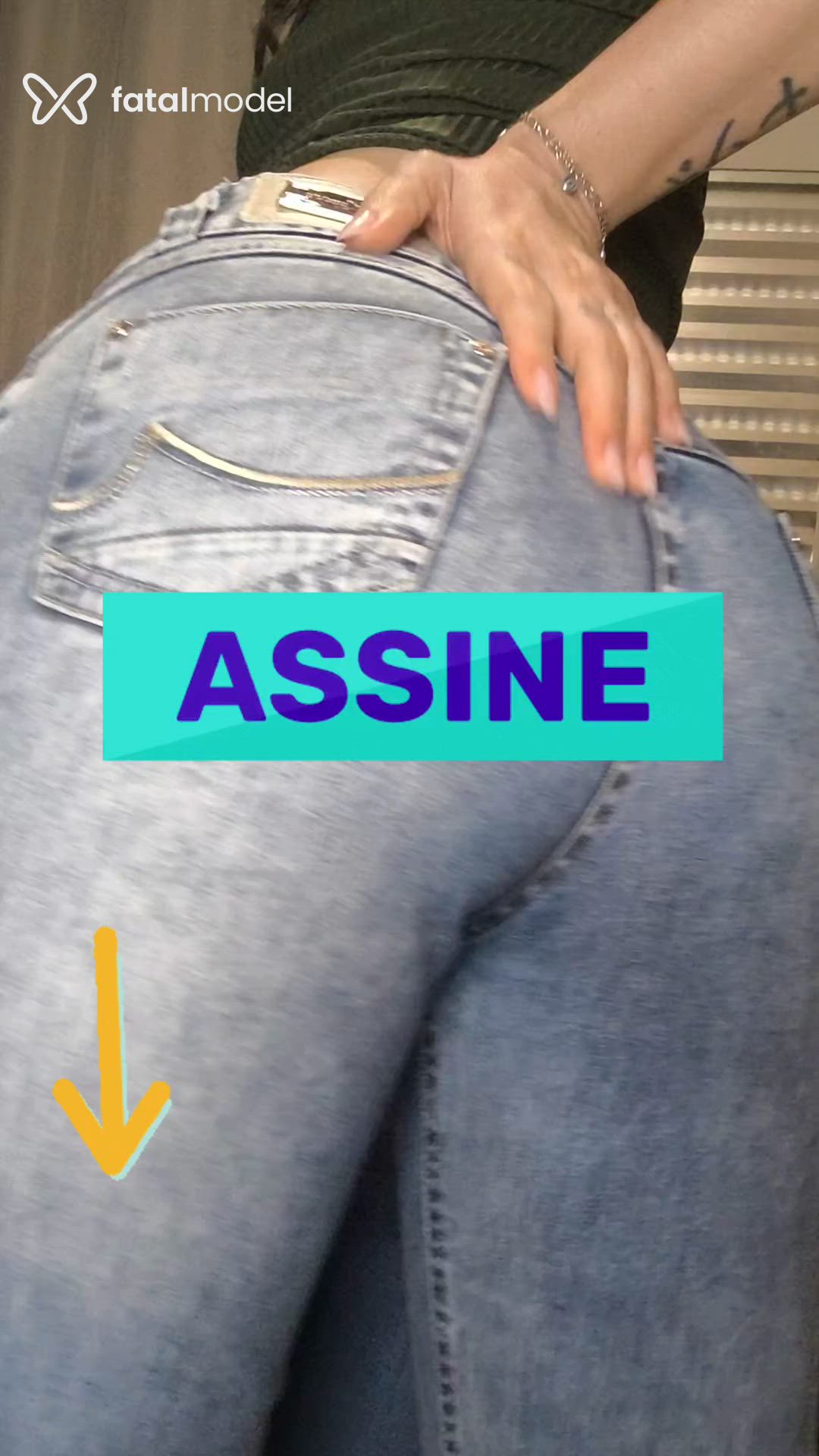 Acompanhante mulher com cabelo castanho de olhos mel - Maahh