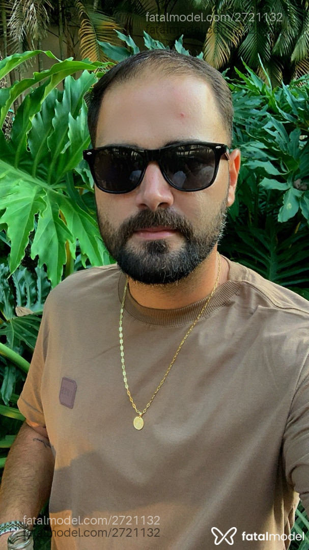 Acompanhante homem com cabelo castanho de olhos mel em Ribeirão Preto - Henrique Castro