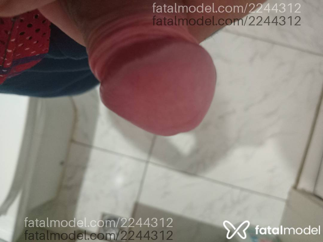 Acompanhante homem com cabelo castanho de olhos castanhos - Hércules Acompanhante homem com cabelo castanho de olhos castanhos - Hércules