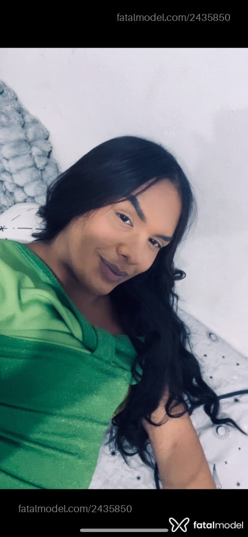 Acompanhante mulher trans com cabelo castanho de olhos castanhos em Serra Talhada - Gabriela Angell