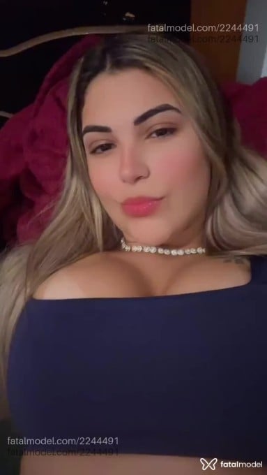 Acompanhante mulher loira (o) de olhos pretos em Varginha - Bruna