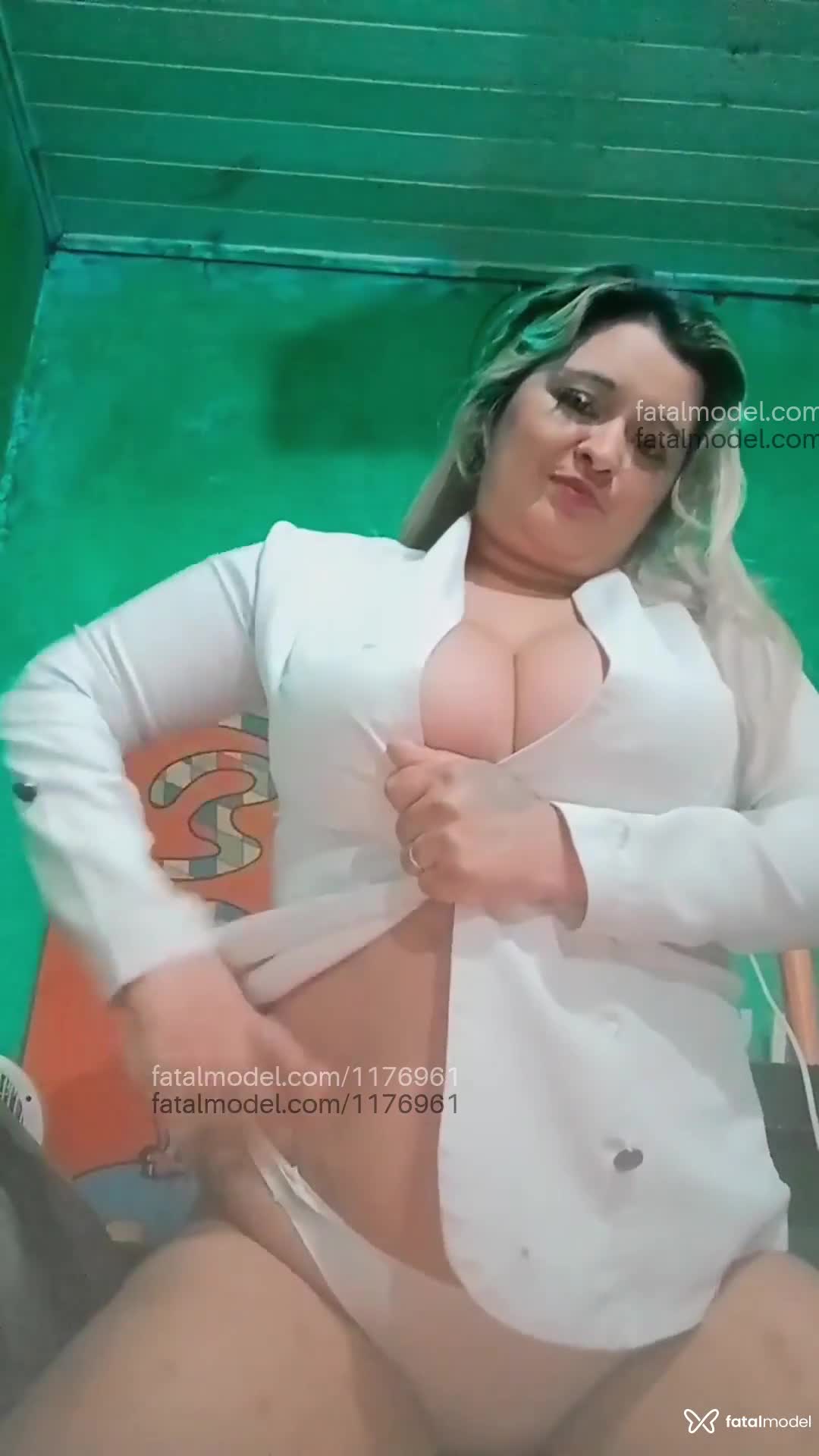 Acompanhante mulher loira (o) de olhos mel em Ijuí - Melany Lopez