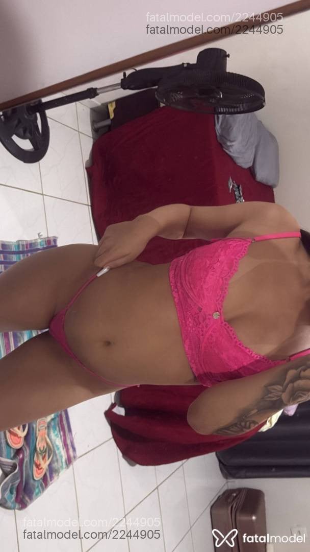 Acompanhante mulher com cabelo castanho de olhos castanhos em Governador Valadares - Yasmim
