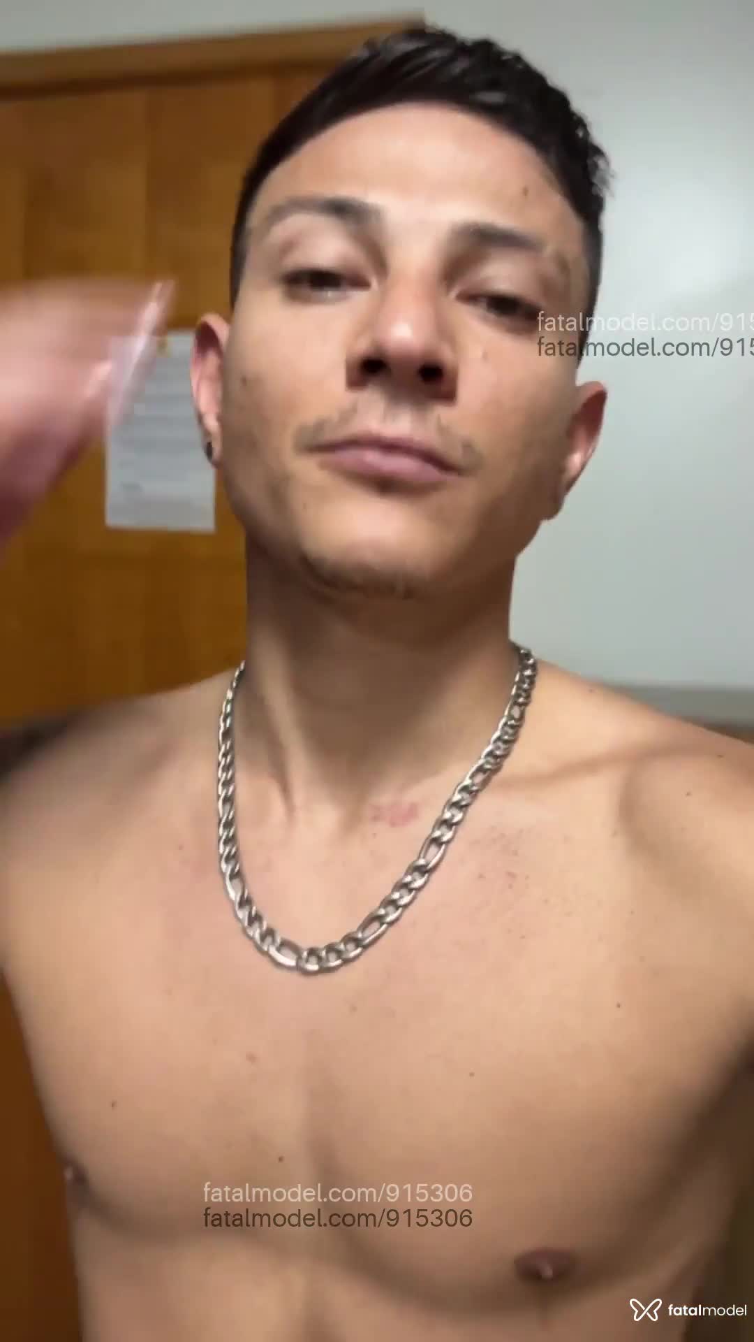 Acompanhante homem morena (o) de olhos castanhos em São Paulo Acompanhante homem morena (o) de olhos castanhos em São Paulo - Binho Zanardi