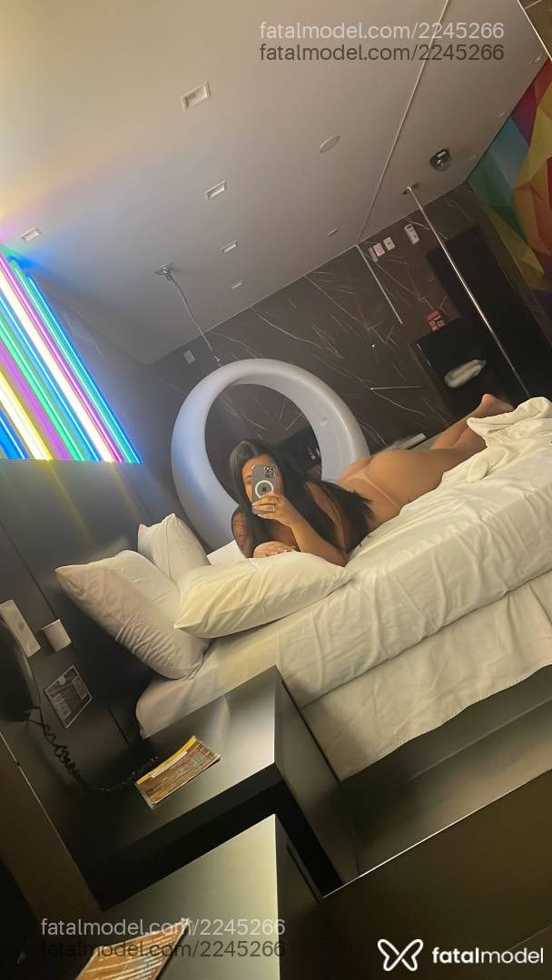 Acompanhante mulher morena (o) de olhos castanhos - Melissa Barros