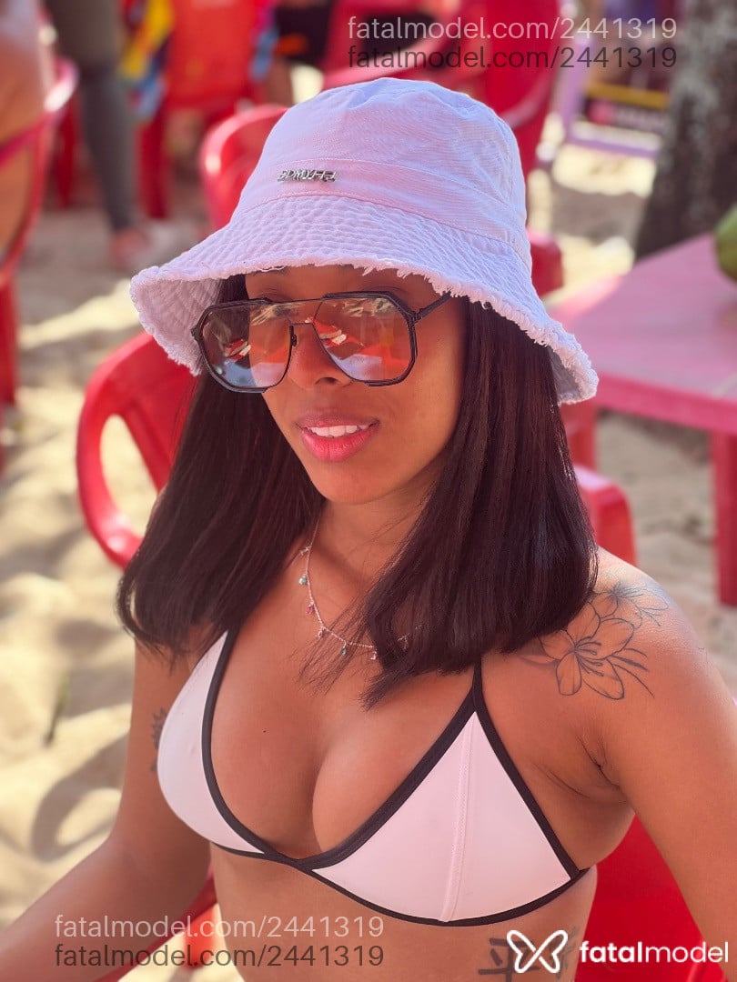 Acompanhante mulher com cabelo castanho de olhos castanhos em Ribeirão Preto - Perolla