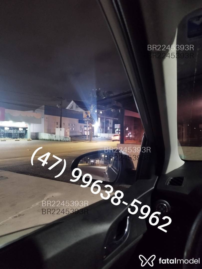 Acompanhante homem morena (o) de olhos castanhos em Joinville - Vinícius Oliveira