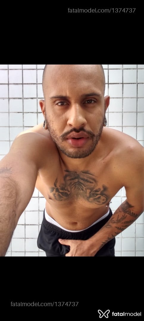 Acompanhante homem morena (o) de olhos castanhos em Belo Horizonte - Rique