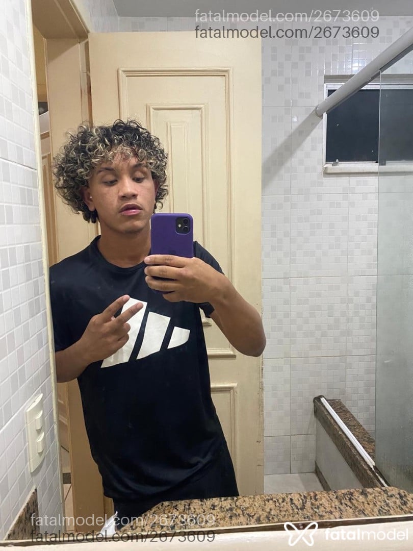 Acompanhante homem loira (o) de olhos castanhos em Rio de Janeiro - Yago Martins