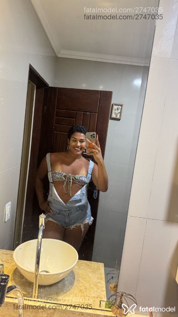 Acompanhante mulher trans morena (o) de olhos castanhos em Niterói - Lele Garcia
