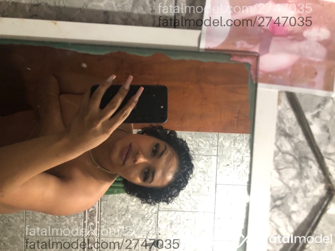 Acompanhante mulher trans morena (o) de olhos castanhos em Niterói - Lele Garcia