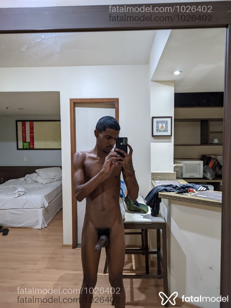 Acompanhante homem morena (o) de olhos castanhos em Nova Iguaçu - Natan