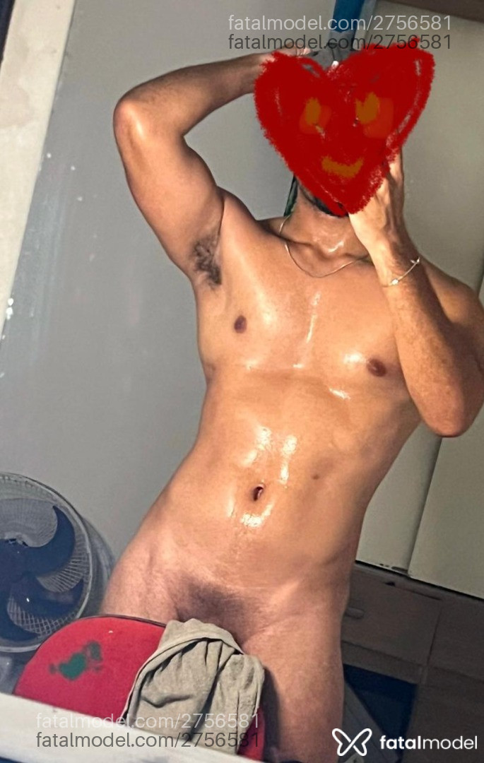 Acompanhante homem morena (o) de olhos castanhos em Virtual - Icaro Fontinni