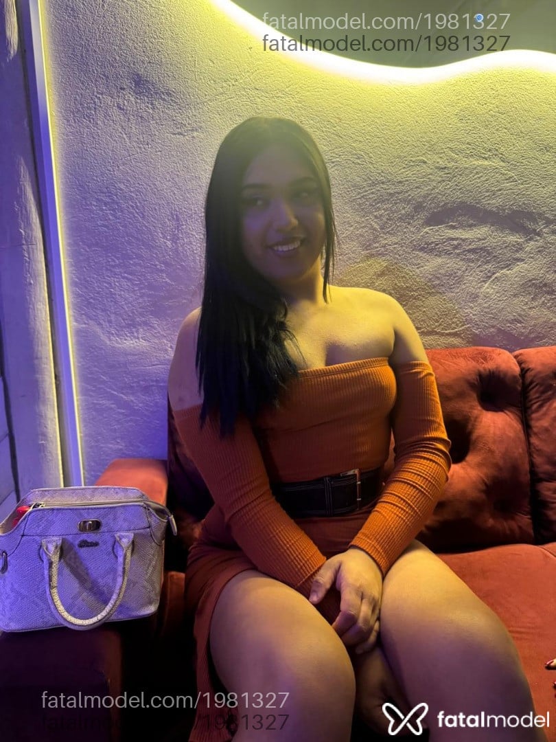 Acompanhante mulher trans morena (o) de olhos castanhos em Curitiba Acompanhante mulher trans morena (o) de olhos castanhos em Curitiba - Micheli Ribaz