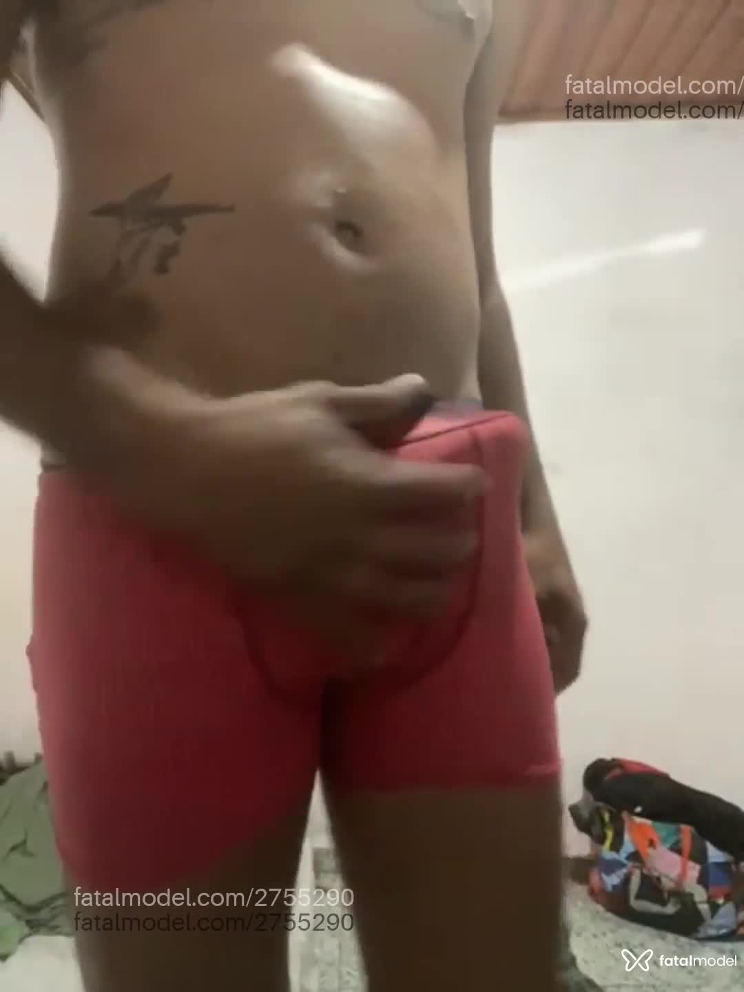 Acompanhante homem morena (o) de olhos castanhos em São Paulo - Walisson