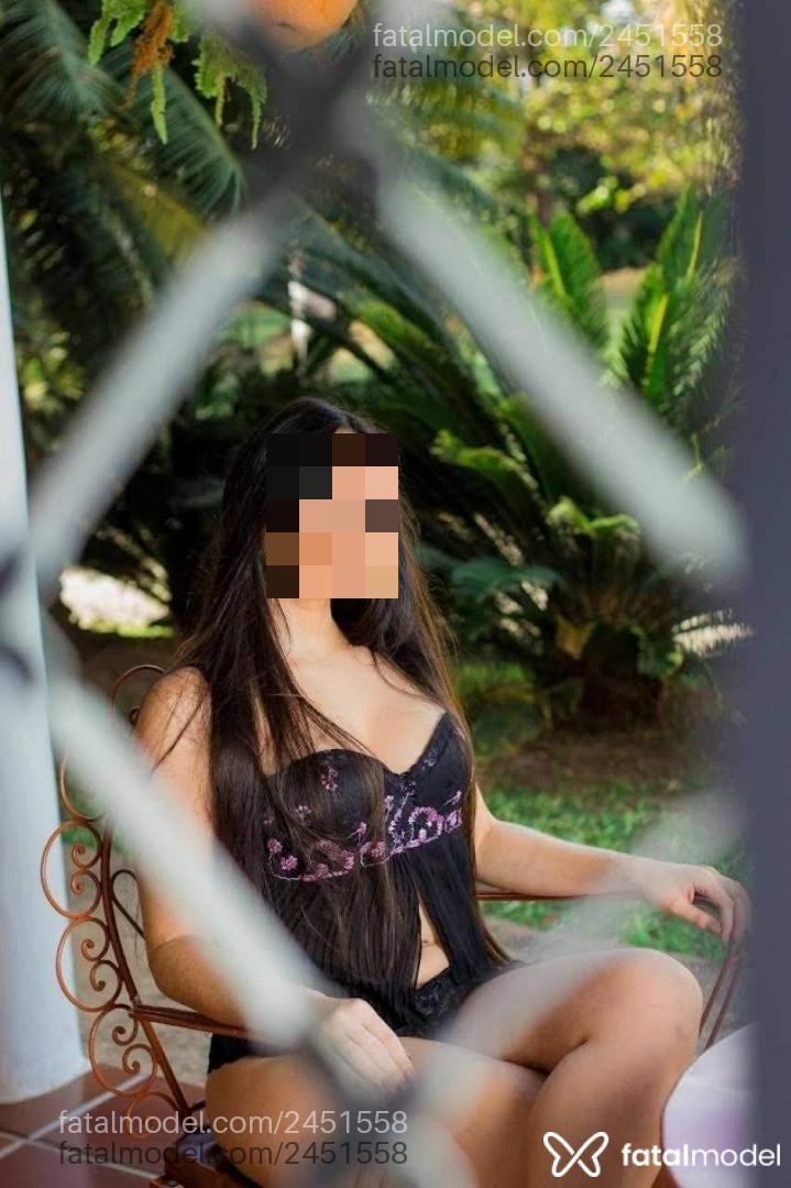 Acompanhante mulher loira (o) de olhos verdes em Virtual - Jessica Clos