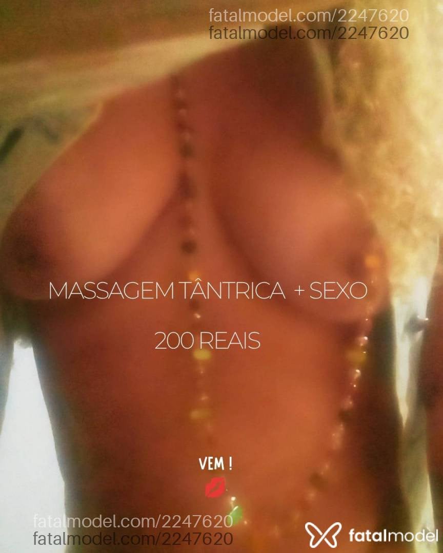 Acompanhante mulher loira (o) de olhos castanhos - Donalua