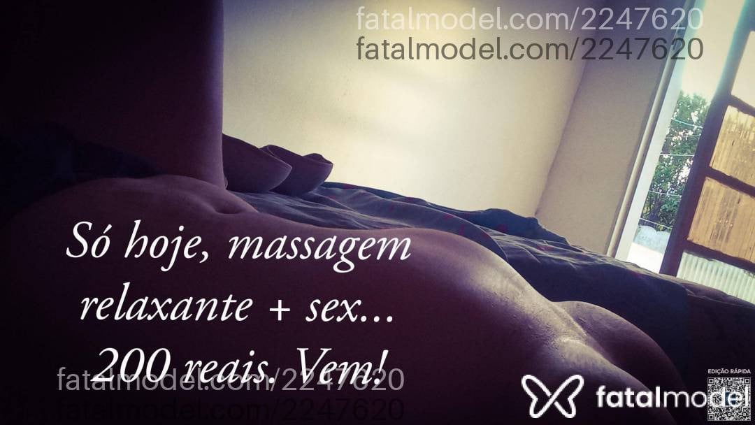 Acompanhante mulher loira (o) de olhos castanhos - Donalua
