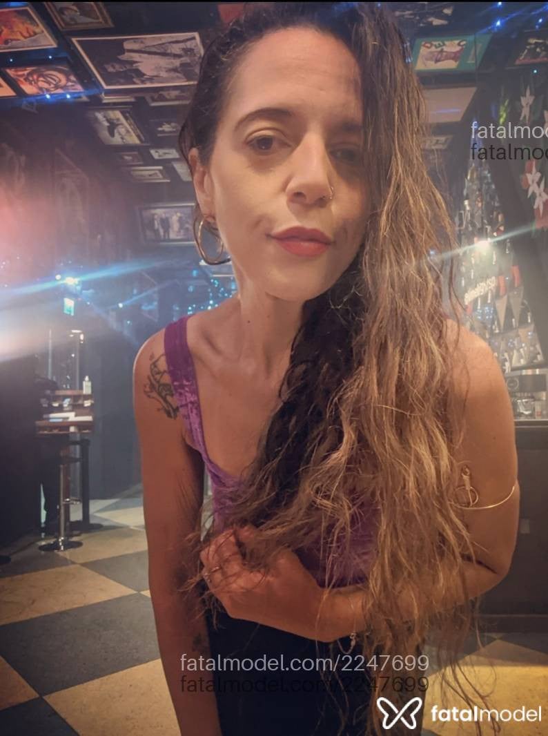 Acompanhante mulher morena (o) de olhos castanhos em São Paulo - Andrea