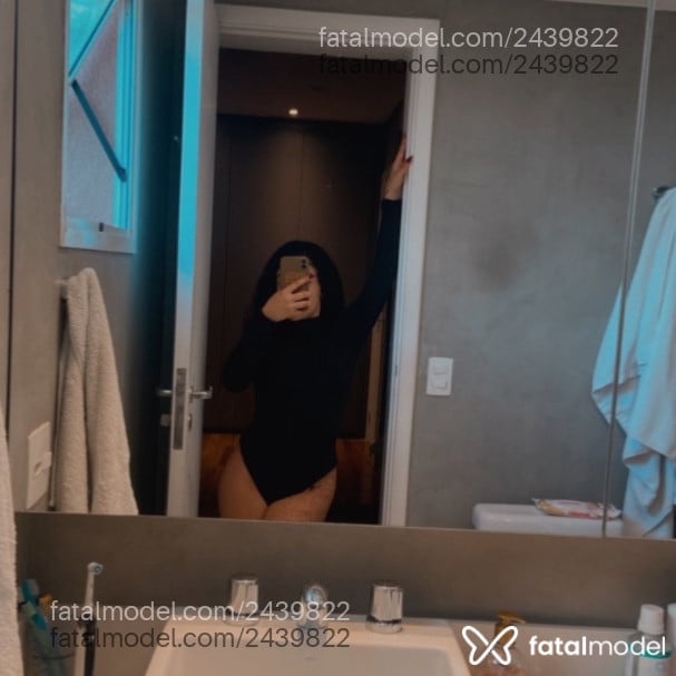 Acompanhante mulher com cabelo castanho de olhos pretos em São Paulo Acompanhante mulher com cabelo castanho de olhos pretos em São Paulo - Mary Martins