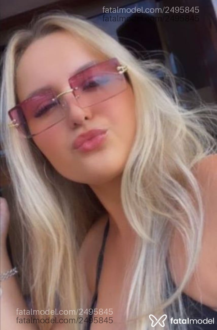 Acompanhante mulher loira (o) de olhos verdes em Florianópolis - Yasmin