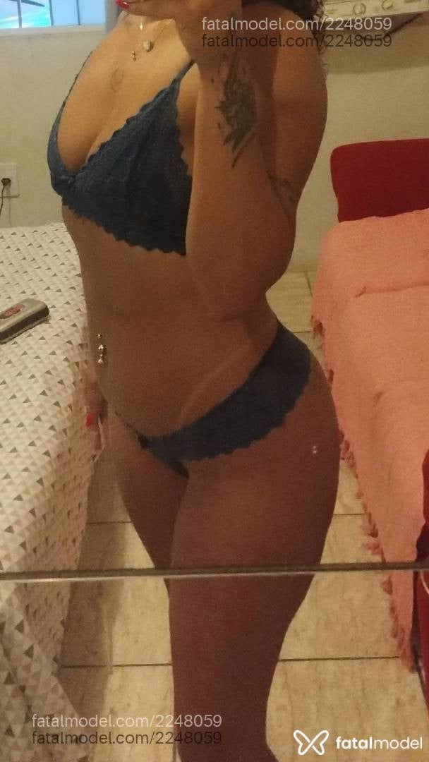 Acompanhante mulher morena (o) de olhos castanhos em Volta Redonda - Alice Braga
