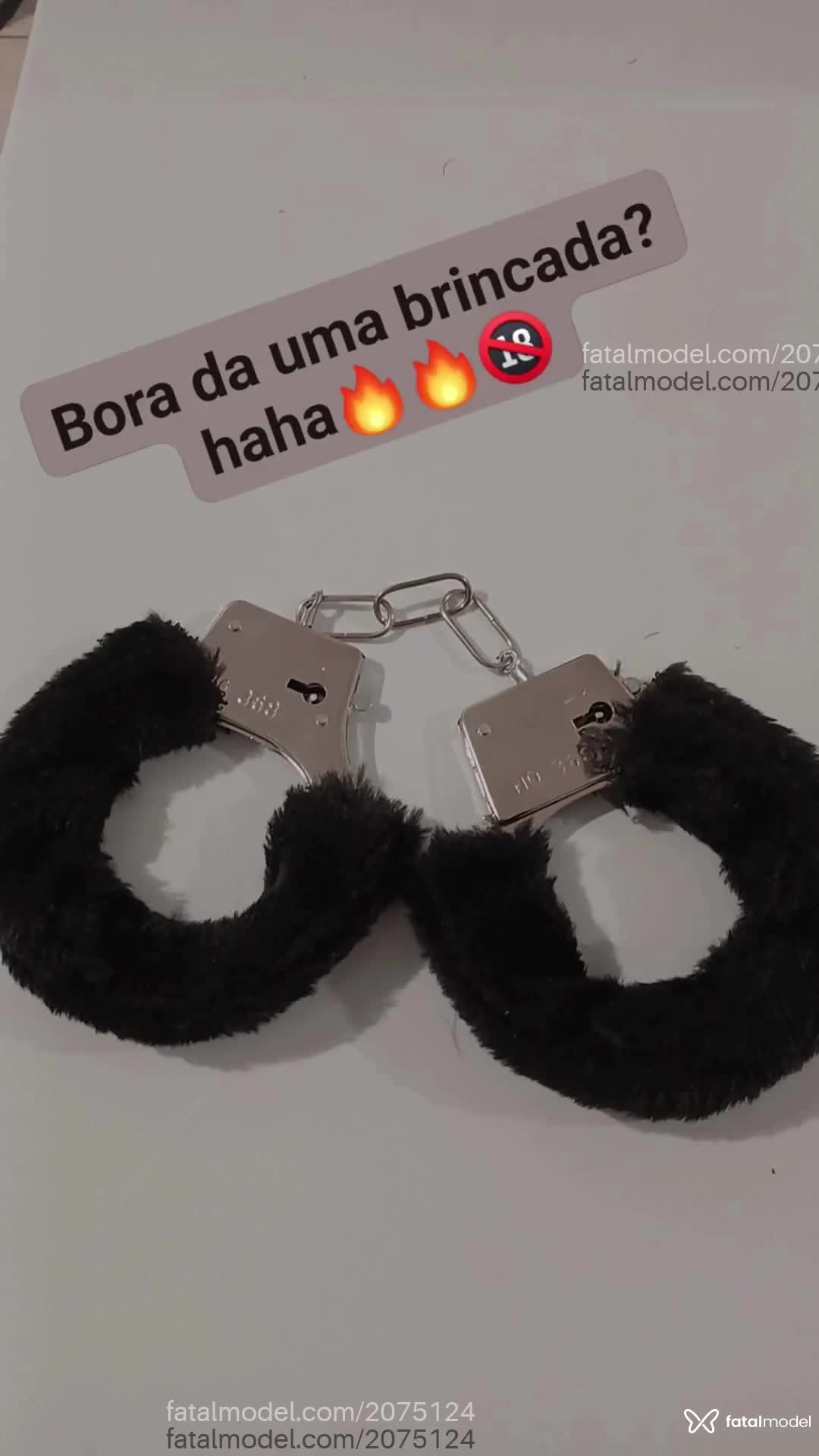 Acompanhante mulher trans com cabelo castanho de olhos castanhos em Rio Pardo Acompanhante mulher trans com cabelo castanho de olhos castanhos em Rio Pardo - Penelope