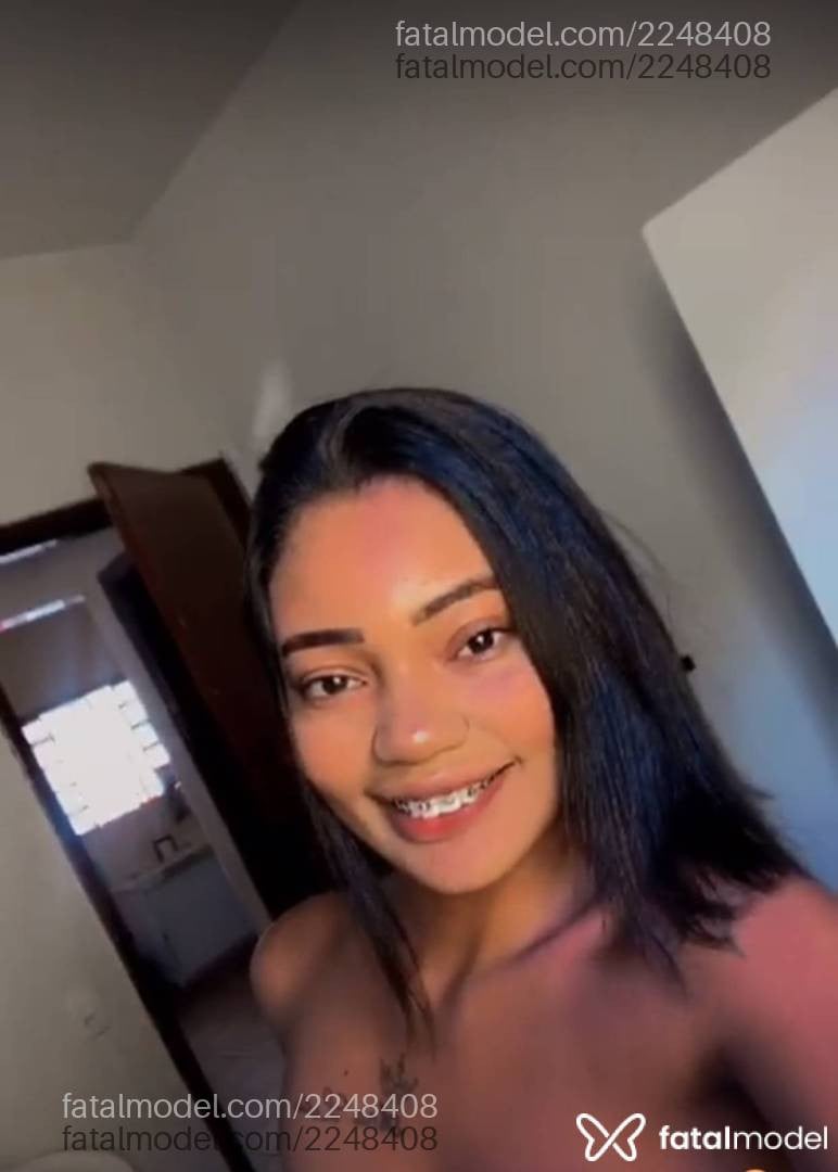 Acompanhante mulher morena (o) de olhos pretos - Bárbara Acompanhante mulher morena (o) de olhos pretos - Bárbara