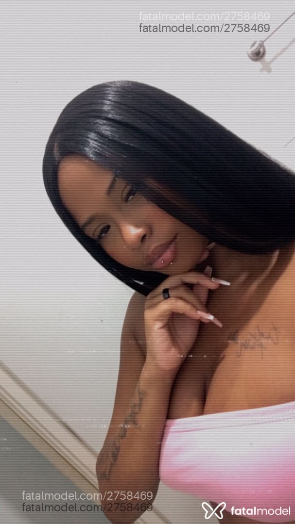 Acompanhante mulher morena (o) de olhos pretos em Rio de Janeiro - Maitê Silva