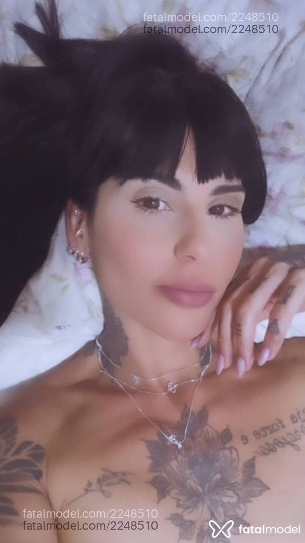 Acompanhante mulher morena (o) de olhos castanhos - Cleópatra