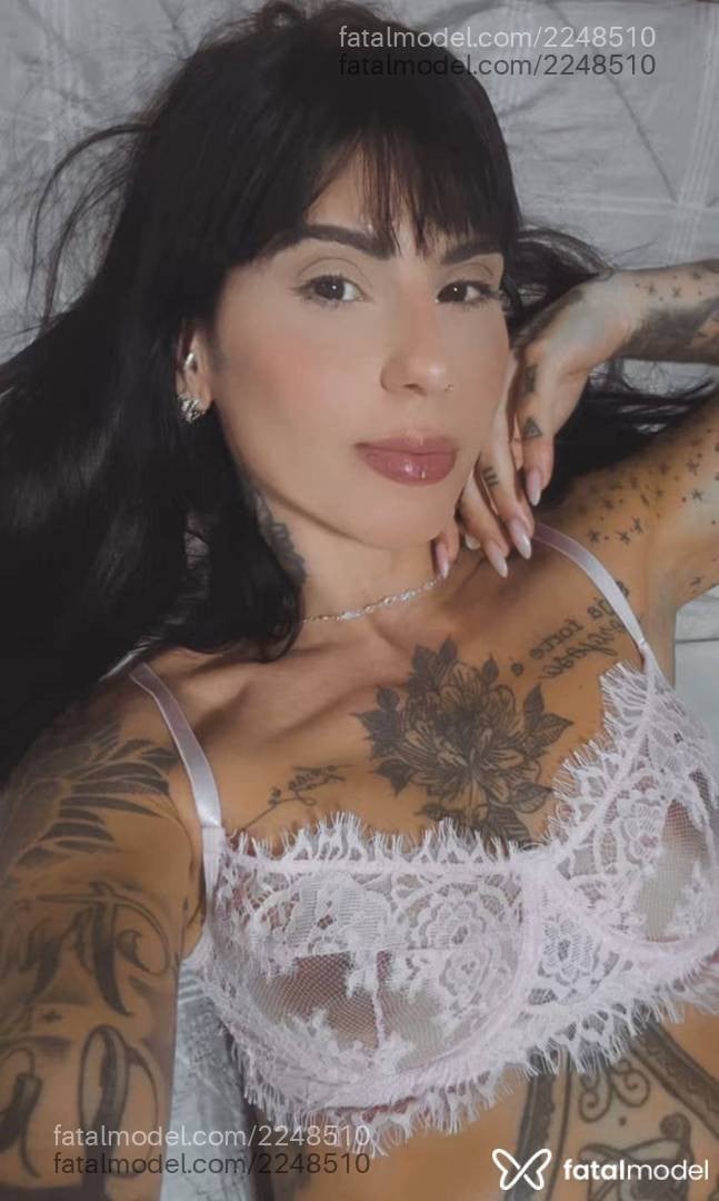 Acompanhante mulher morena (o) de olhos castanhos - Cleópatra