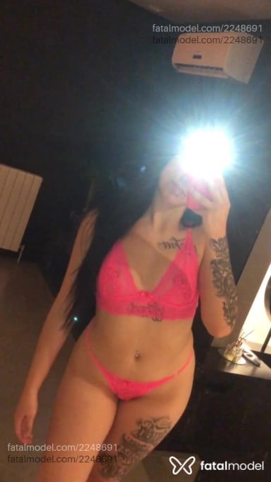 Acompanhante mulher morena (o) de olhos castanhos em Florianópolis - Natasha Davila