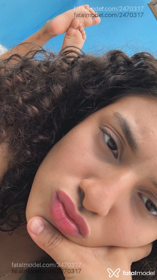 Acompanhante mulher com cabelo castanho de olhos castanhos em Curitiba - Bruna