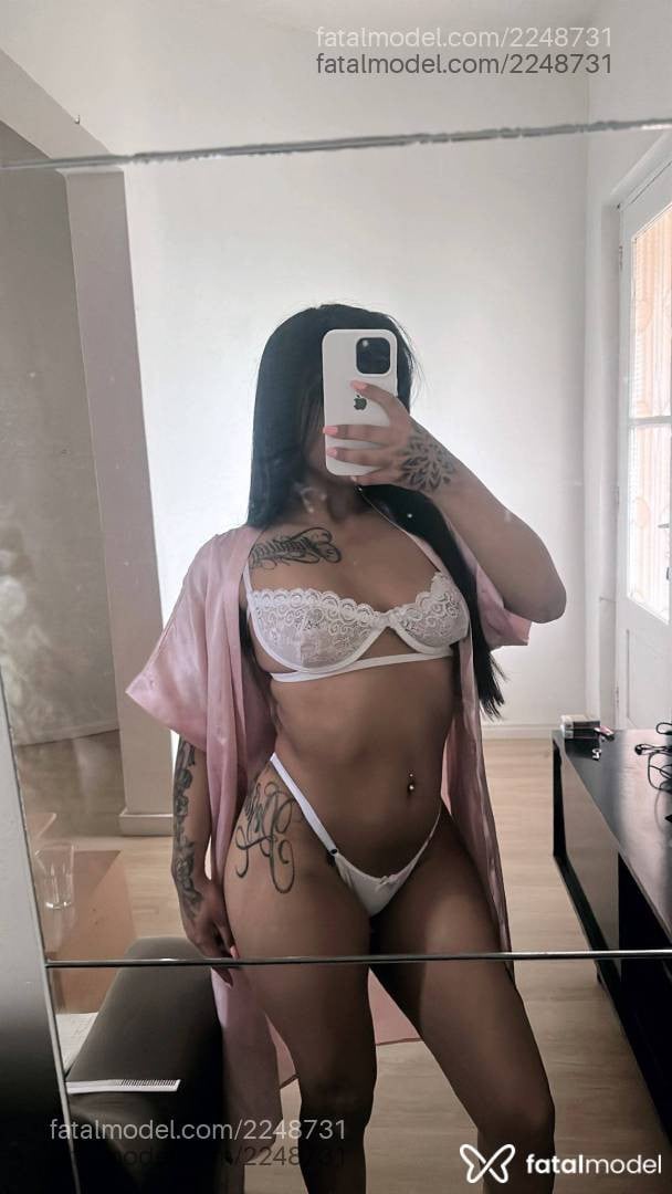 Acompanhante mulher morena (o) de olhos castanhos - Lara