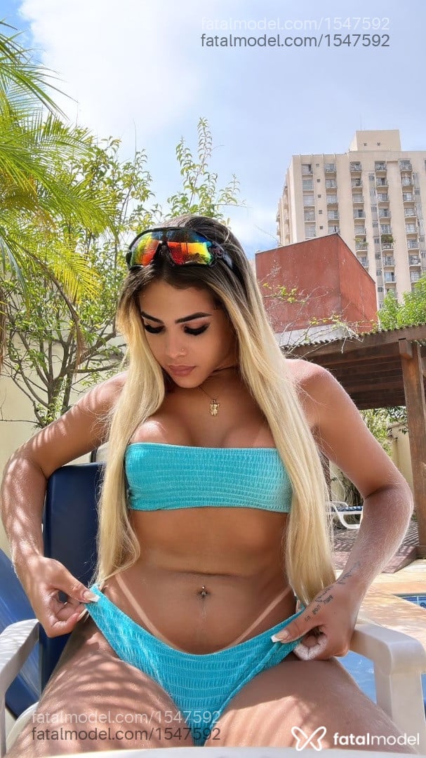 Acompanhante travesti loira (o) de olhos castanhos em Rondonópolis - Emilly Garcia