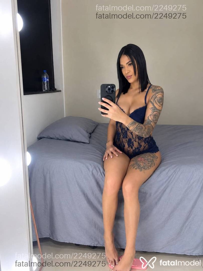 Acompanhante mulher com cabelo castanho de olhos castanhos - Hadassa colucci