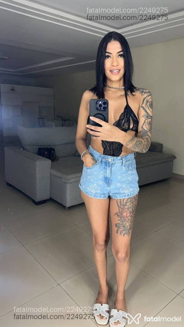 Acompanhante mulher com cabelo castanho de olhos castanhos - Hadassa colucci