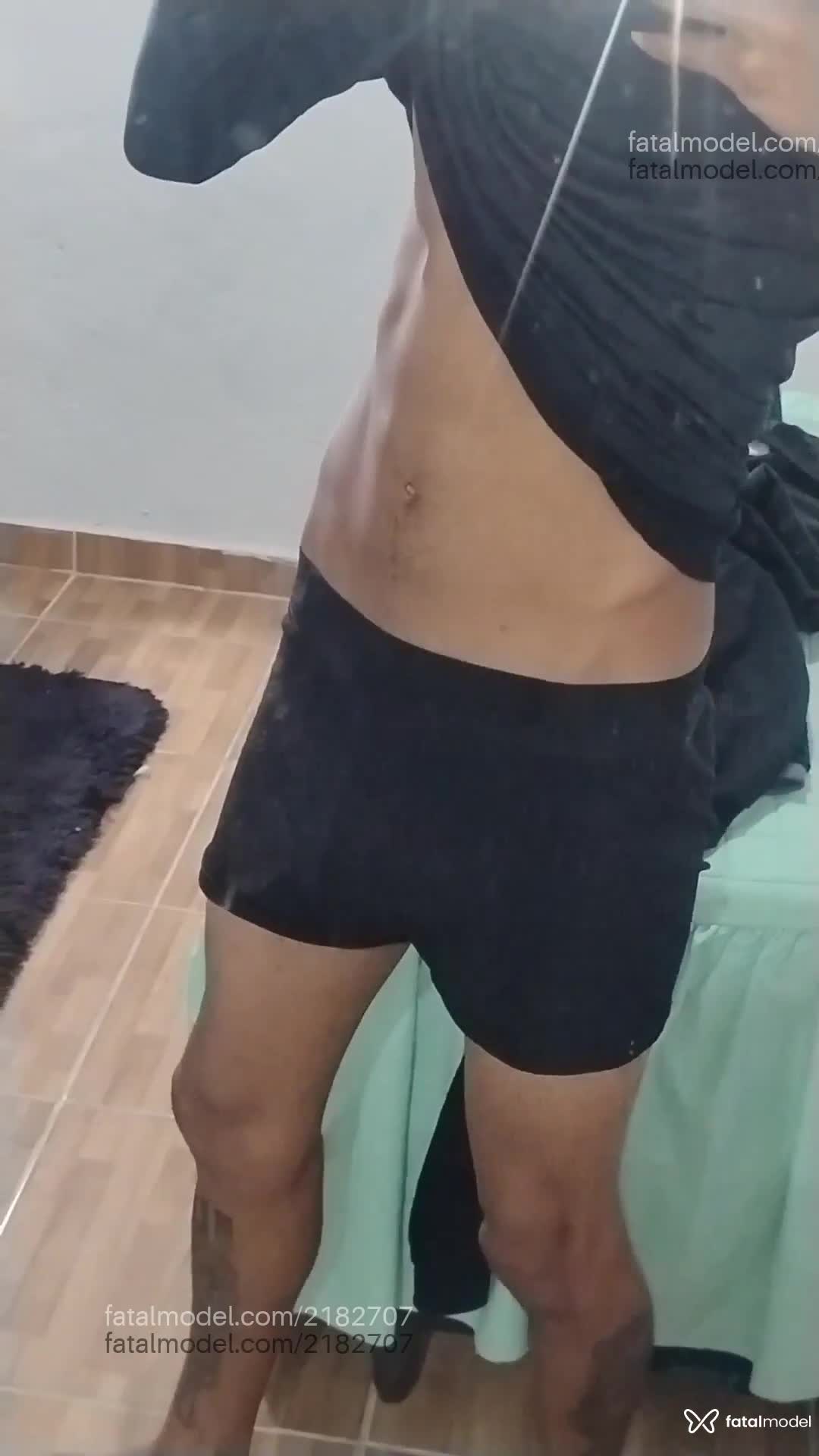 Acompanhante homem morena (o) de olhos castanhos em São Vicente Acompanhante homem morena (o) de olhos castanhos em São Vicente - Victor