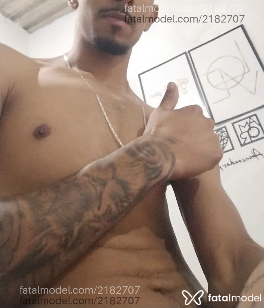 Acompanhante homem morena (o) de olhos castanhos em São Vicente Acompanhante homem morena (o) de olhos castanhos em São Vicente - Victor