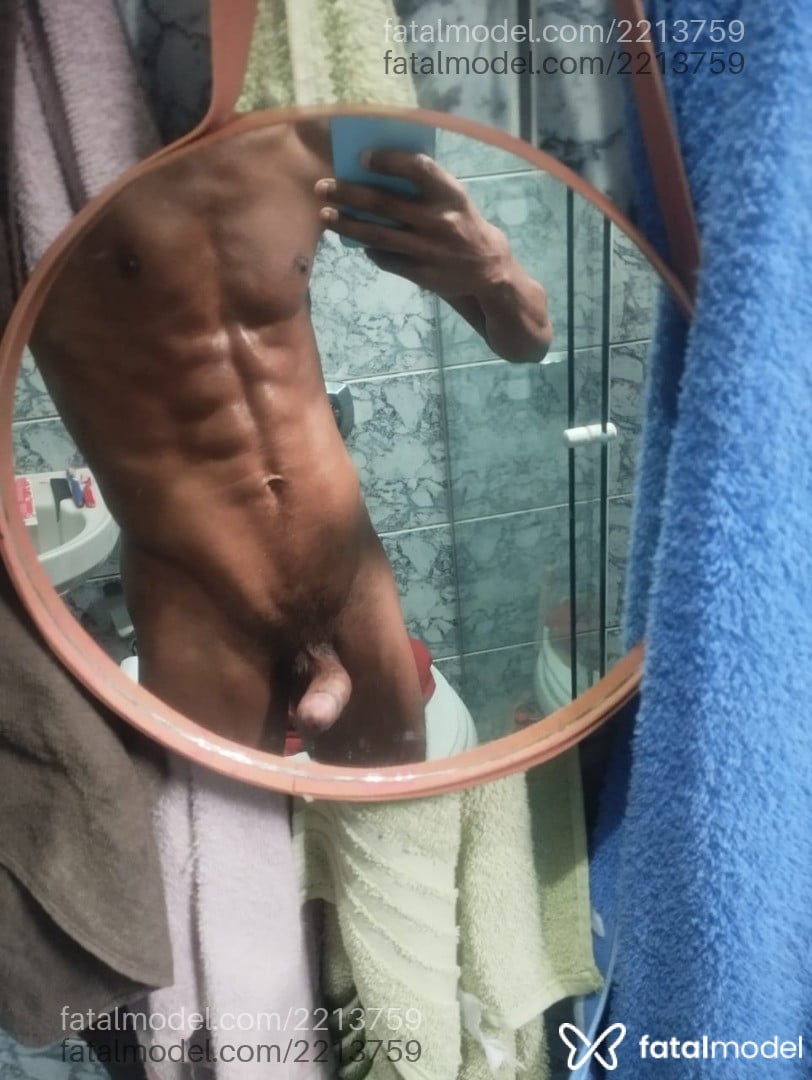 Acompanhante homem morena (o) de olhos pretos em Curitiba Acompanhante homem morena (o) de olhos pretos em Curitiba - Magrosafado