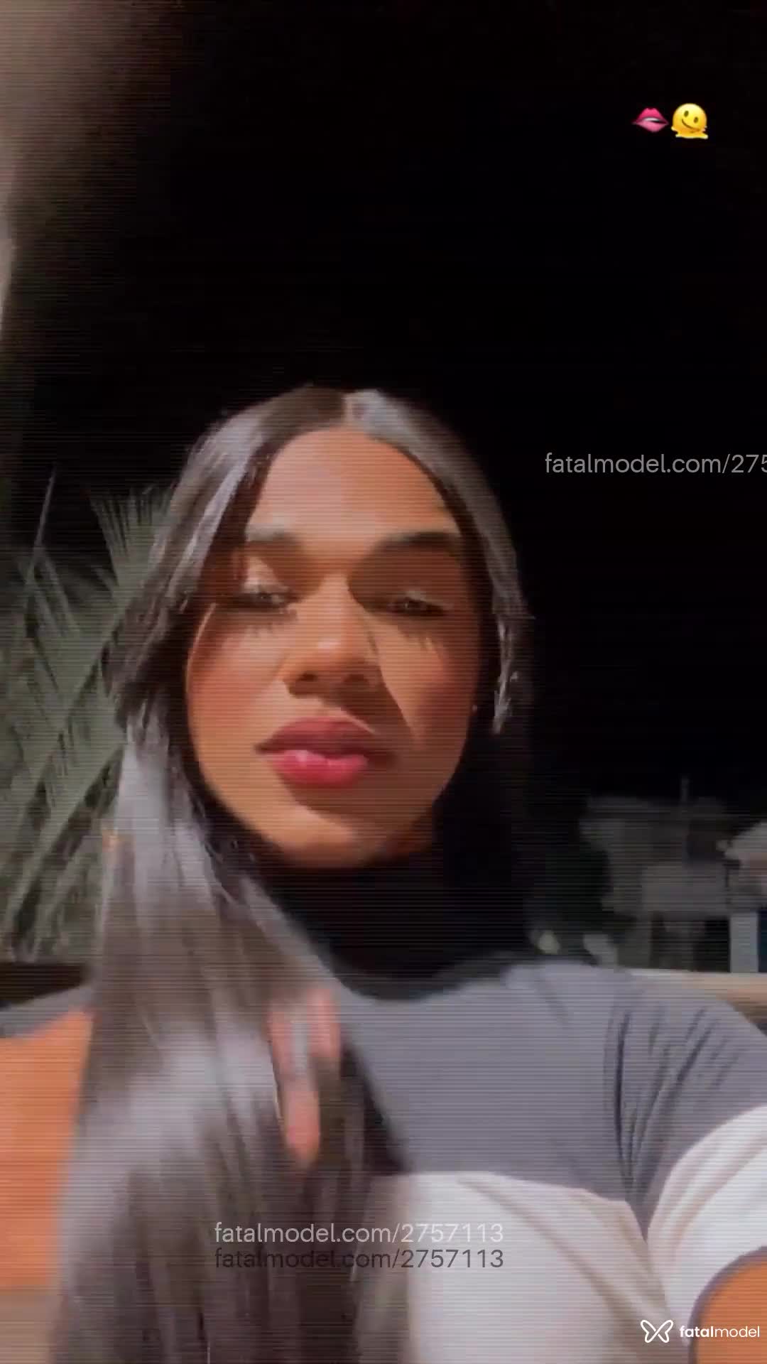 Acompanhante mulher trans com cabelo castanho de olhos castanhos em Virtual - Nicoly