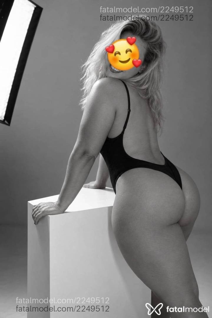 Acompanhante mulher loira (o) de olhos castanhos - Lara