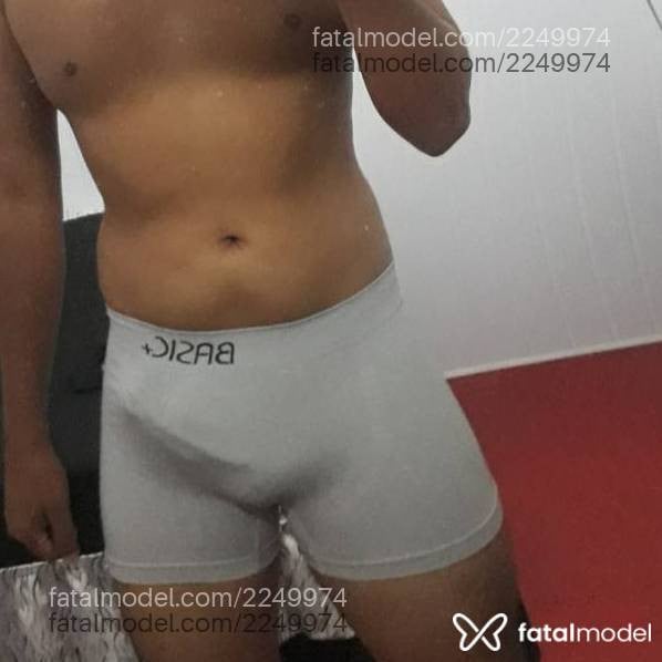 Acompanhante homem morena (o) de olhos mel - Tayler Joseph