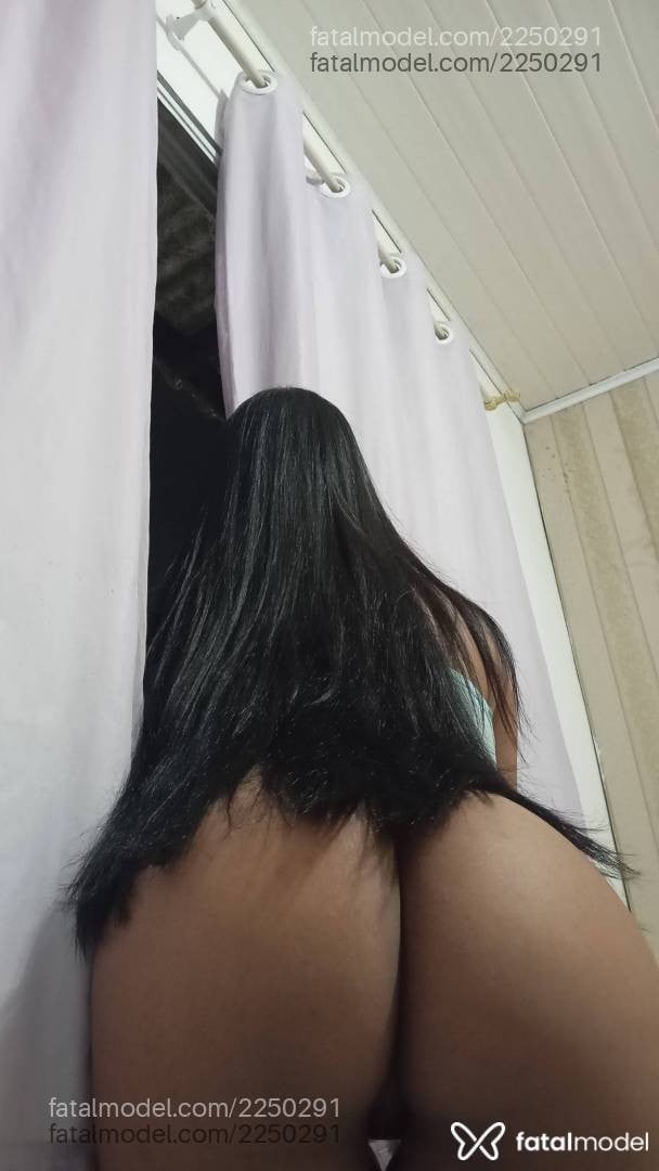 Acompanhante mulher morena (o) de olhos castanhos em Balneário Camboriú - Nina