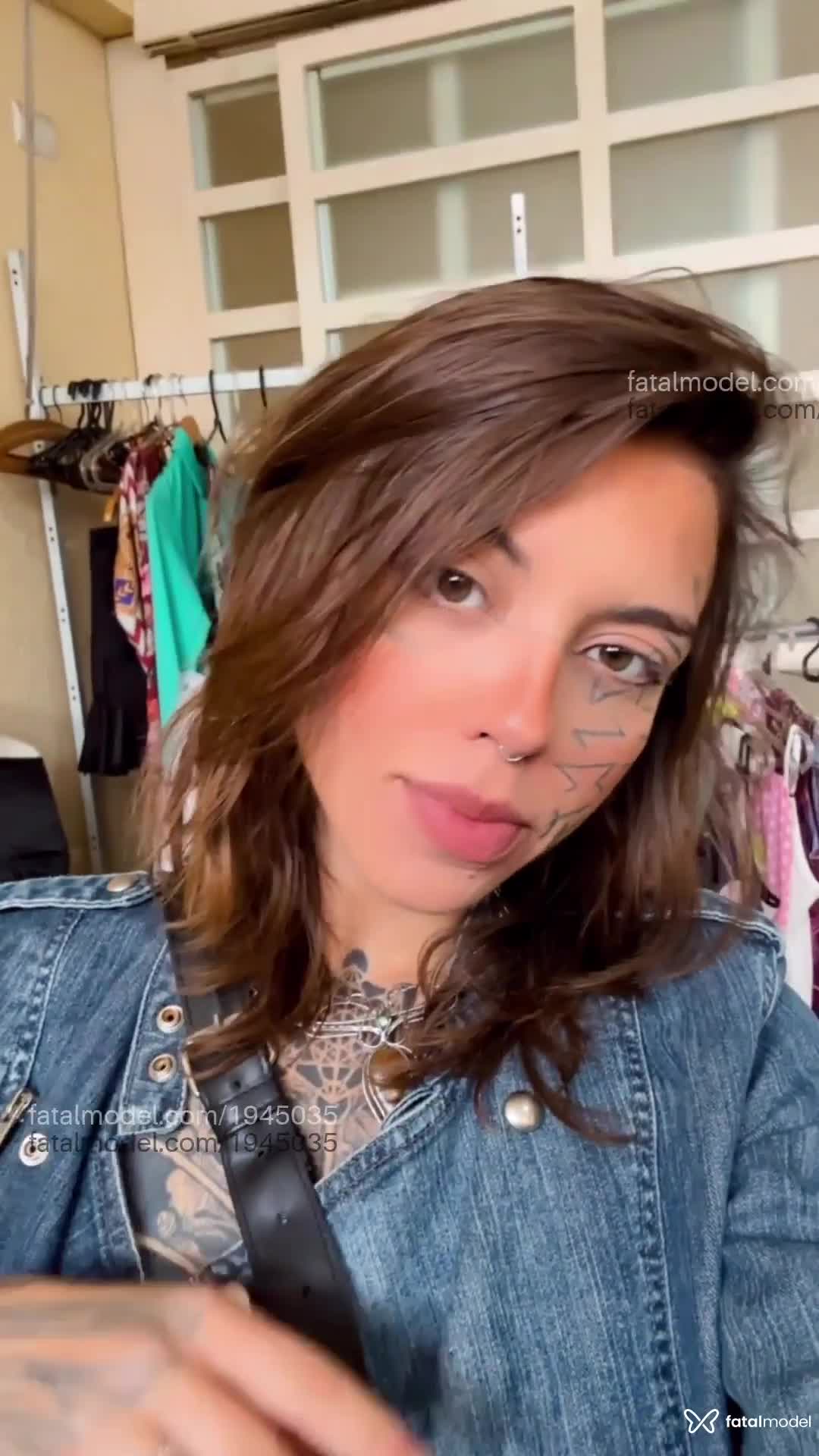 Acompanhante mulher loira (o) de olhos mel em São Paulo Acompanhante mulher loira (o) de olhos mel em São Paulo - Nabu