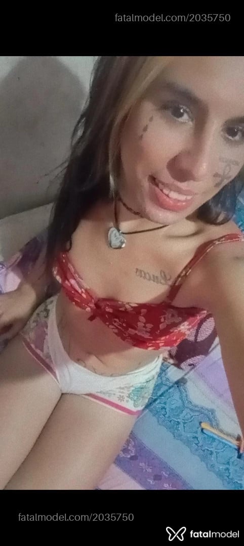 Acompanhante mulher trans com cabelo castanho de olhos castanhos em Belo Horizonte - Anabella Cristina