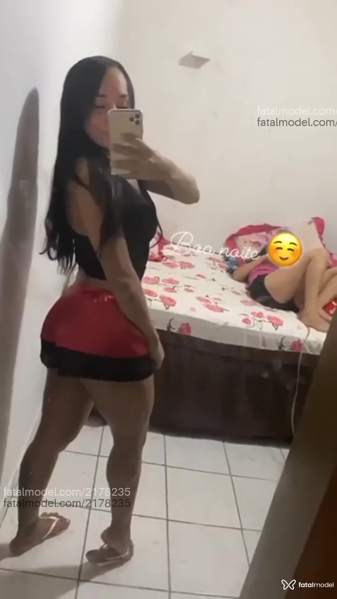 Acompanhante mulher loira (o) de olhos castanhos em Florianópolis - Stella