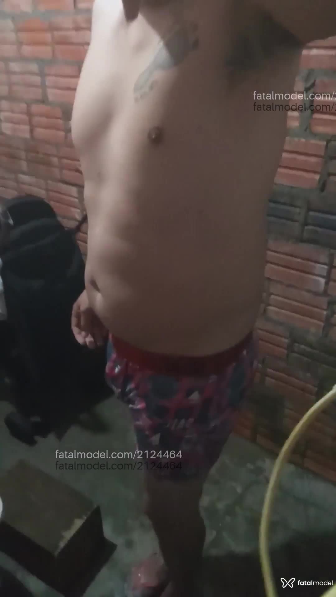 Acompanhante homem com cabelo castanho de olhos castanhos em Tramandaí Acompanhante homem com cabelo castanho de olhos castanhos em Tramandaí - Ismael