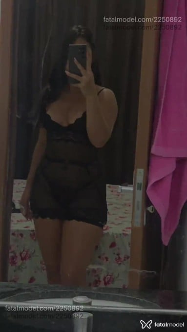 Acompanhante mulher com cabelo castanho de olhos castanhos - Olívia Martinez