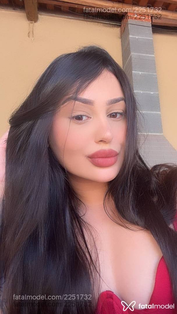 Acompanhante mulher morena (o) de olhos castanhos - Mavie Santos